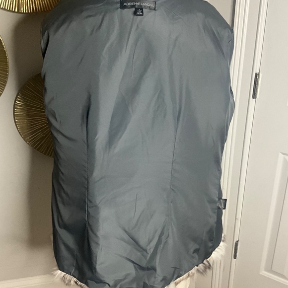 *ADRIENNE LANDAU Silver Fox Fur Jacket* - Picture 4 of 8